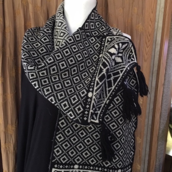 Anne Klein Reversible Winter Scarf - Picture 1 of 4